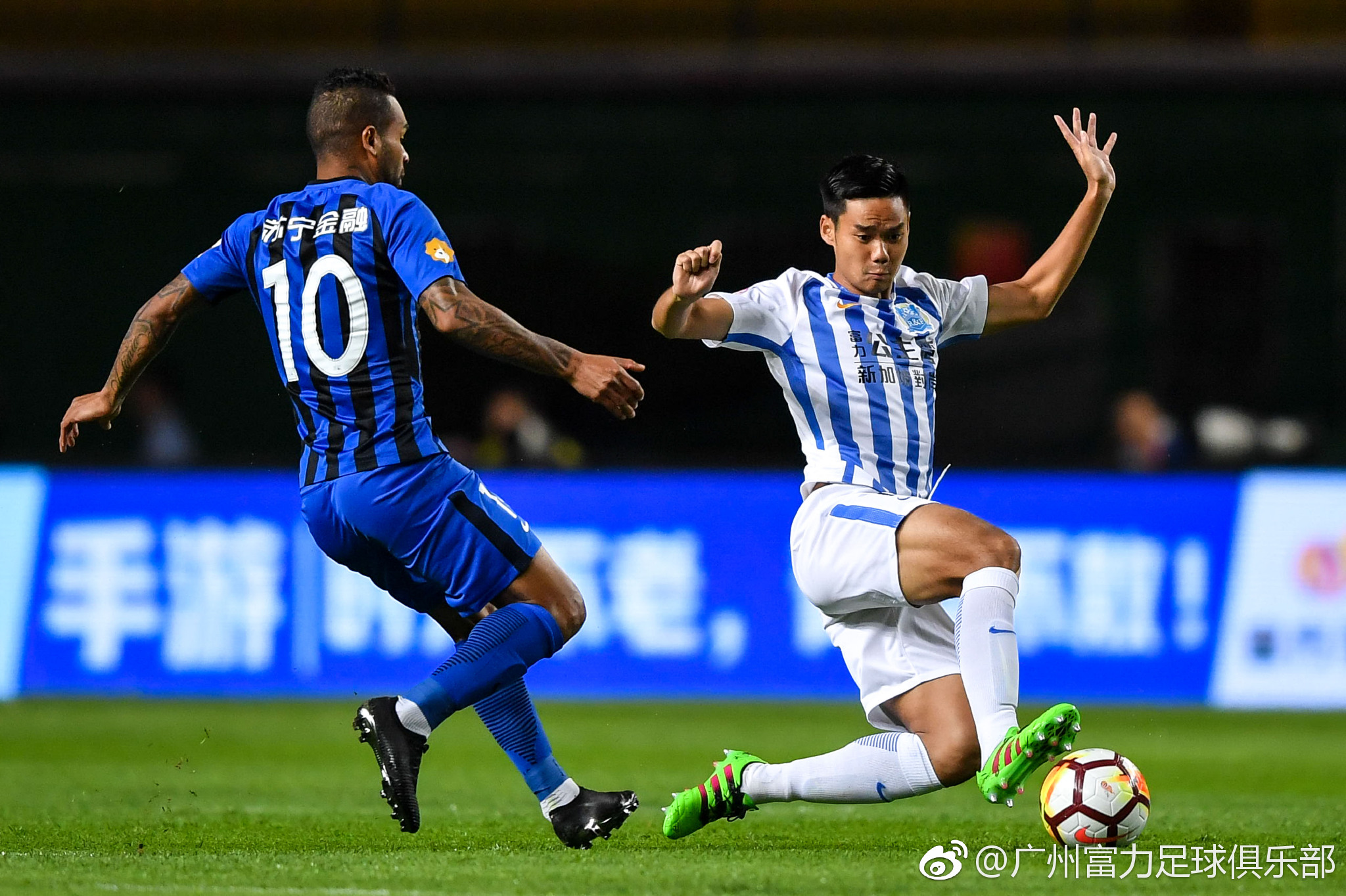 开云中国-苏宁集团再迎重大利空